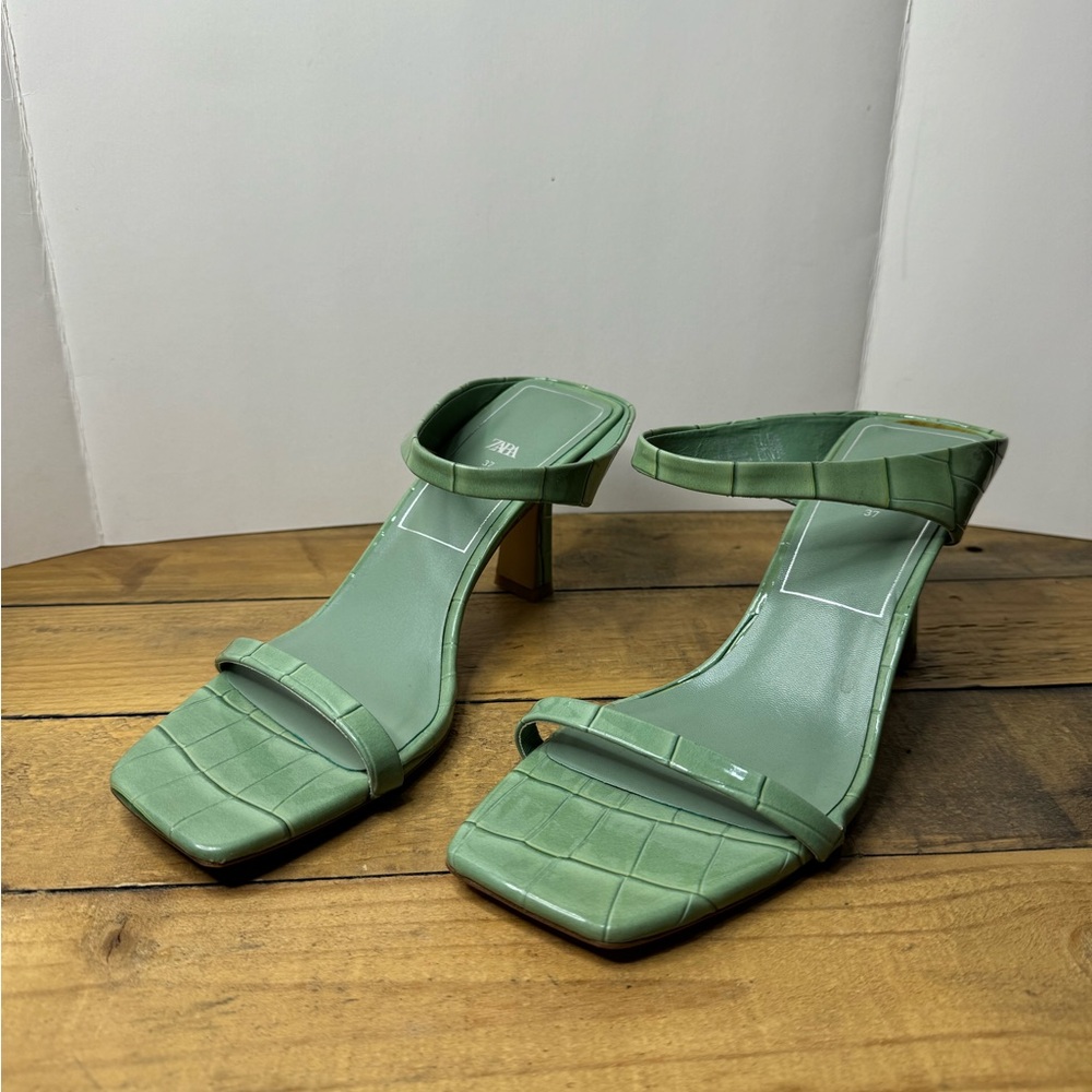 Zara Mint Green Croc-Embossed Heels